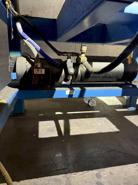 3,000 PSI LEADER ENGINEERING FABRICATION HEAT PRESS. STOCK #0432026