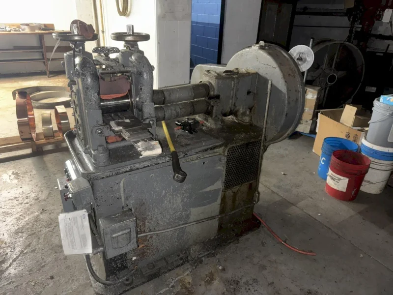 8&quot; WIDE x 2-HIGH STANDARD AMERICAN POWERED ROLLING MILL: YOBRO #23829