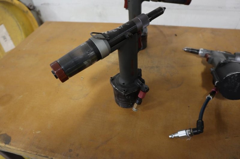 Pop ProSet 1600 Pneumatic Rivet Guns (4)- Auction Item