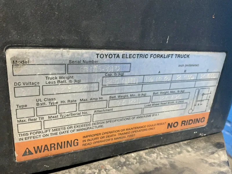 TOYOTA 2450 LBS ELECTRIC ORDER PICKER   -  6BWR15