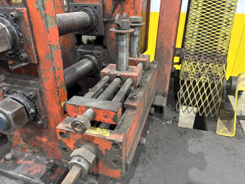 3 STAND X 2.5&quot; X 12&quot; ROLLSPACE DAHLSTROM MODEL 500-10-OB ROLLFORMER: STOCK #22625