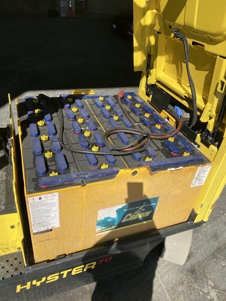 Hyster E70XN Electric Cushion Tire Forklift, 2021 – 7,000 lb Capacity, Sit-Down Rider (2)