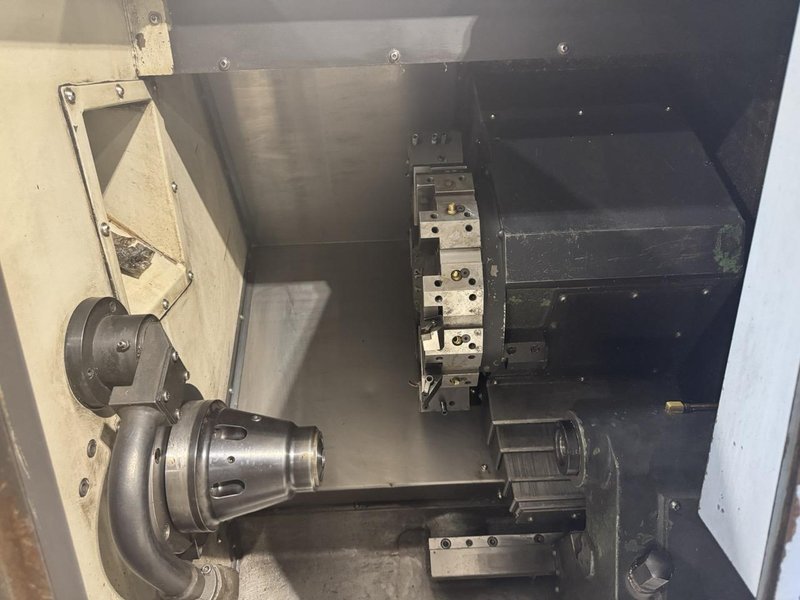 DOOSAN LYNX 220A CNC Lathe, 2011 – with SMW Bar feed