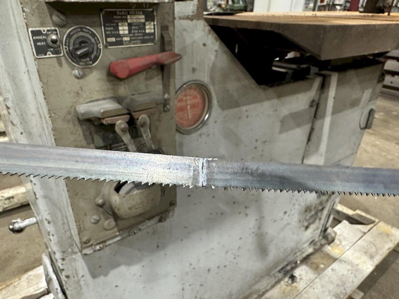 36&quot; DOALL MODEL #V36 VERTICAL BAND SAW: STOCK #18191