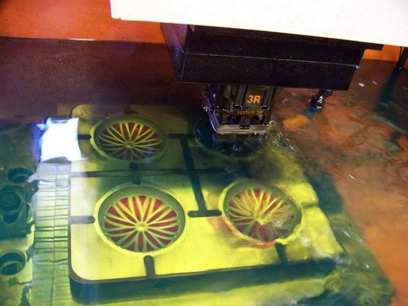 Charmilles Roboform 20A  EDM Ram Sinker, 1999 – Chiller, C-Axis, 16 ATC, 3R Tooling