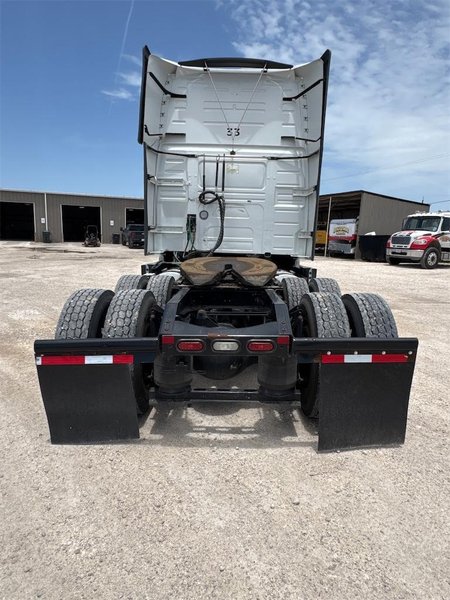 2022 Volvo VNL64T 760 4V4NC9EH9NN602667