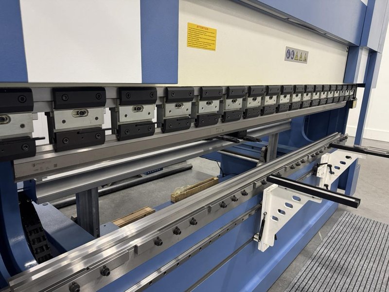242 Ton x 12′ Otinus PRO PBO-3722-DA66 Hydraulic Press Brake, 2023 – Brand New, Delem DA-66T Control, In Stock, Install &amp; Training Included!