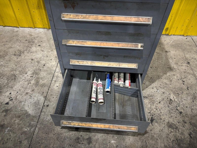 8-DRAWER STANLEY VIDMAR INDUSTRIAL MODULAR CABINET: YOBRO #24400
