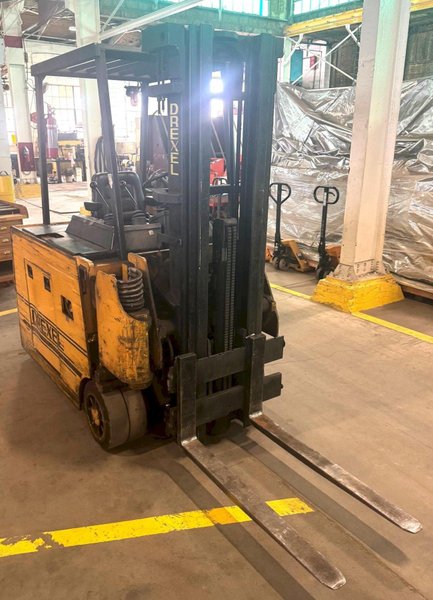 3000 Lb. Drexel Narrow Aisle Lift Truck SLT-30, Electric, Rotating Mast
