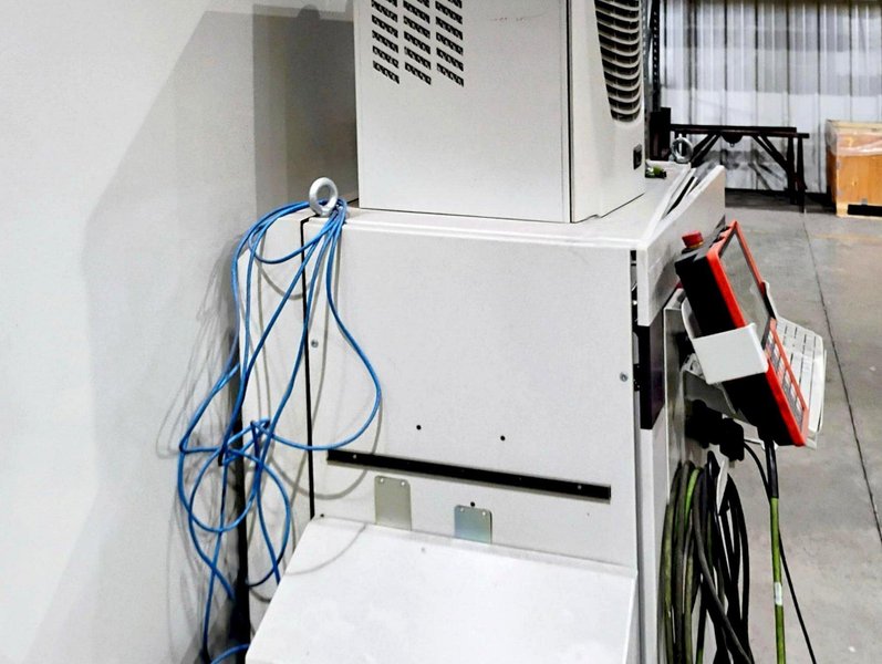 Cloos CS-30 Robotic Welding Cell