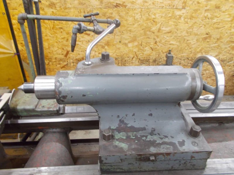 Stanko 1M63 Engine Lathe, 1977 – DRO, Steady Rests, Follow Rest, Tailstock