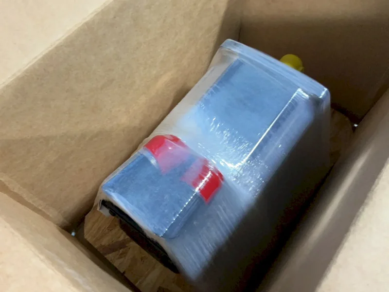 ALLEN BRADLEY ROTARY SERVO MOTOR  -  MPL-A4540C-SJ72AA