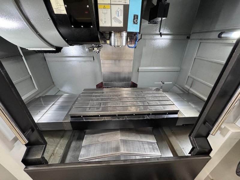 Hurco VMX-42Di CNC VMC, 2019 – WinMax Software, Chiller, Low Hours, Under Power Ready for Inspection