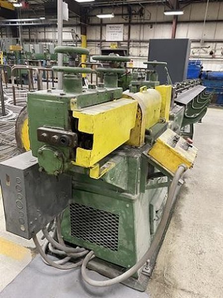 1/4&quot; LEWIS 4F STRAIGHT AND CUT MACHINE W. 12&#039; RACK