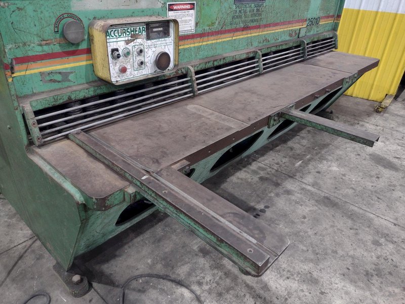 10&#039; X 1/4&quot; ACCURPRESS MODEL #825010 LP HYDRAULIC SHEAR: YOBRO #24451