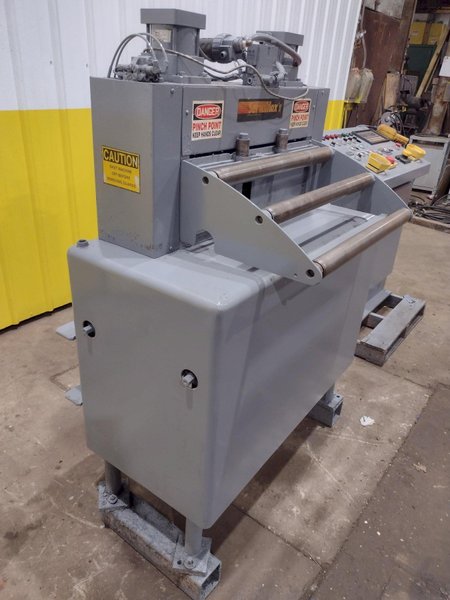 24" COOPER-WEYMOUTH MODEL MAX-II SERVO FEEDER &amp; CONTROLS: STOCK #18171