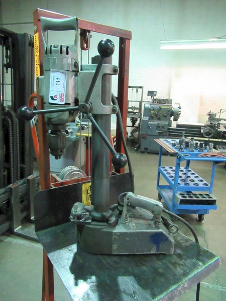 Black &amp; Decker 3/4&quot; Heavy Duty Magnetic Drill Press- Auction Item