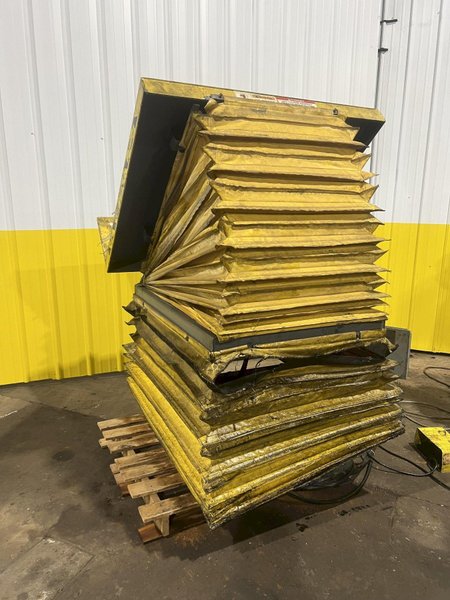 4,000 LBS X 44&quot; X 44&quot; PENTALIFT HYDRAULIC LIFT &amp; TILT TABLE: STOCK #20386