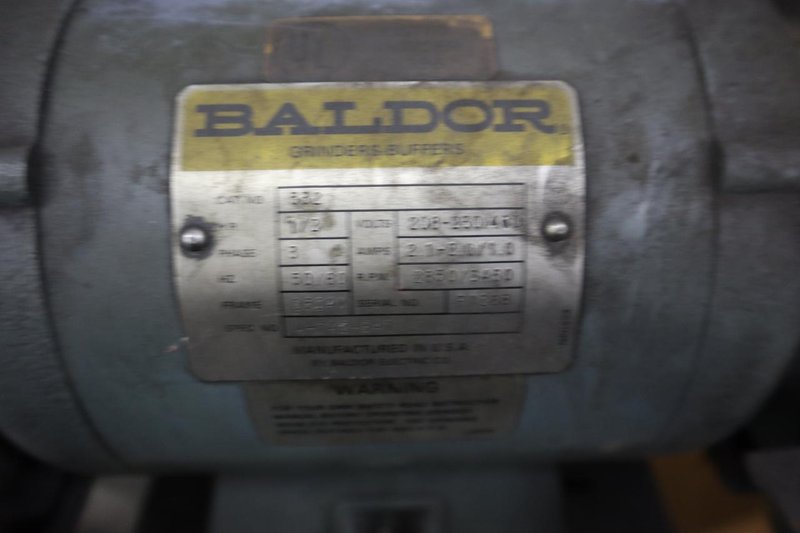 Baldor 532 Double End Carbide Tool Grinder, 6" Wheels, Pedestal Base, Tilting Work Tables, 1/2 HP- Auction Item