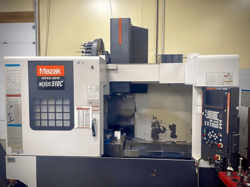 Mazak Nexus VCN 510C VMC, 2005 – Low Hours, Chip Conveyor, Through Spindle Coolant, Tool Setter