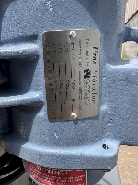 18" 3490 RPM Uras Vibrating Screener