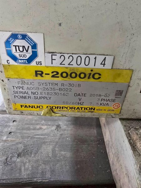 FANUC R-2000IC/210F ROBOT / R30IB CONTROLLER MISSING TEACH PENDANT USED