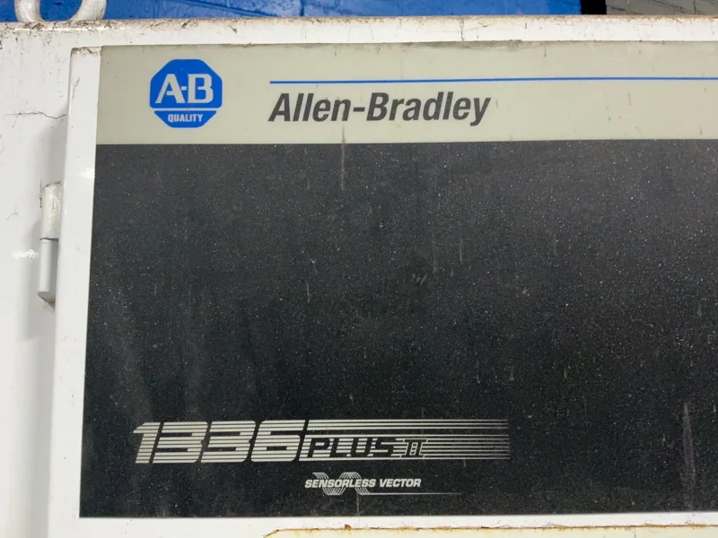 ALLEN-BRADLEY 1336 PLUS II SENSORLESS VECTOR VARIABLE FREQUENCY DRIVE  -  1336F-BP300-AN-EN909-L6-NCM-MX909