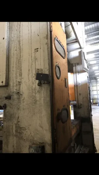 KOMATSU 330 TON SSDC PRESS, STOCK# 14099J