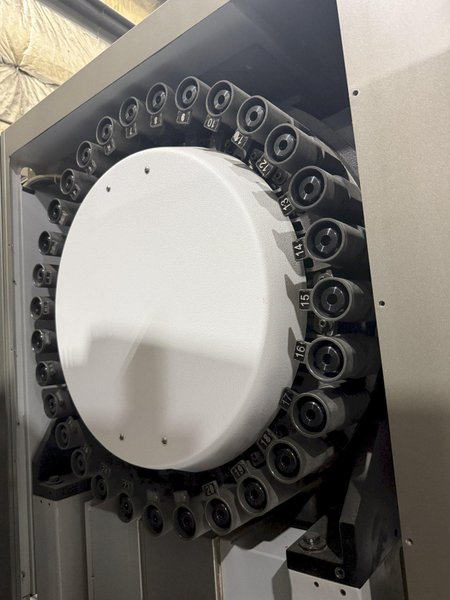 2018 Makino F5 Used CNC Vertical Machining Center For Sale