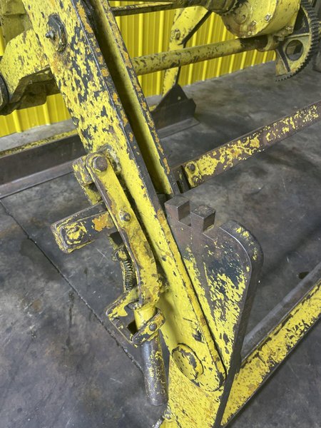 20,000 LB X 84" X 32" TO 62" WIDE CF CULLEN FRIESTEDT ADJUSTABLE PARALLELOGRAM SHEET LIFTER: STOCK #20437