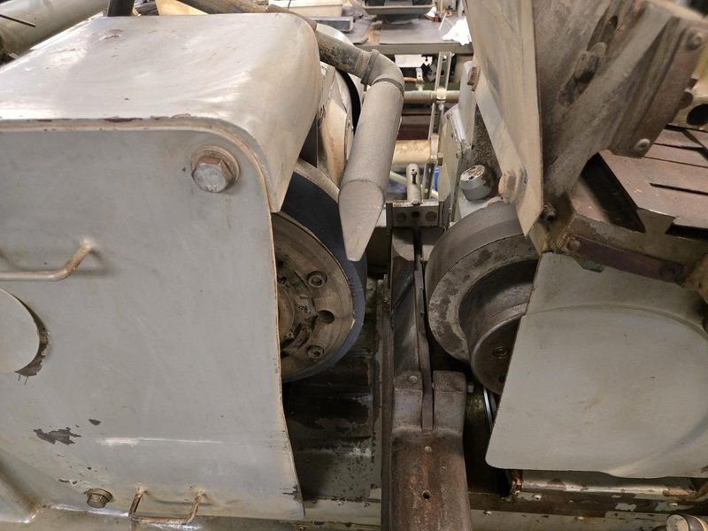 Cincinnati Cinco 15 Centerless Grinder, 1975