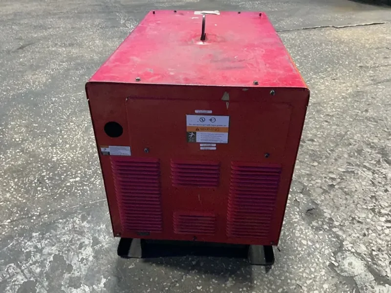 Lincoln Electric  455 Watts  Welder - Powerwave455m