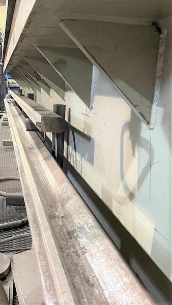 600 Ton x 16′ ACCURPRESS CNC Press Brake, Model 760016