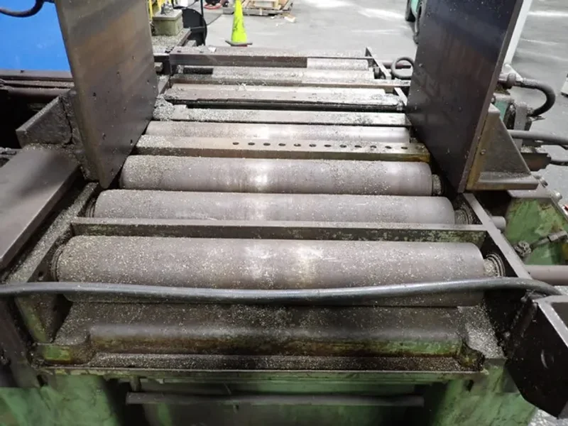 Doall 26" Throat Vertical Band Saw - Tf-2430sa