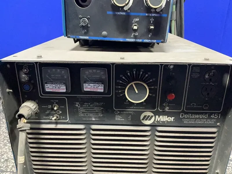 Miller  Welder  - Deltaweld 451