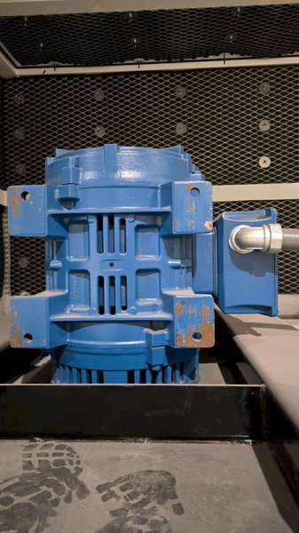 ROBOVENT DUST COLLECTION SYSTEM/ EXHAUST SYSTEM USED