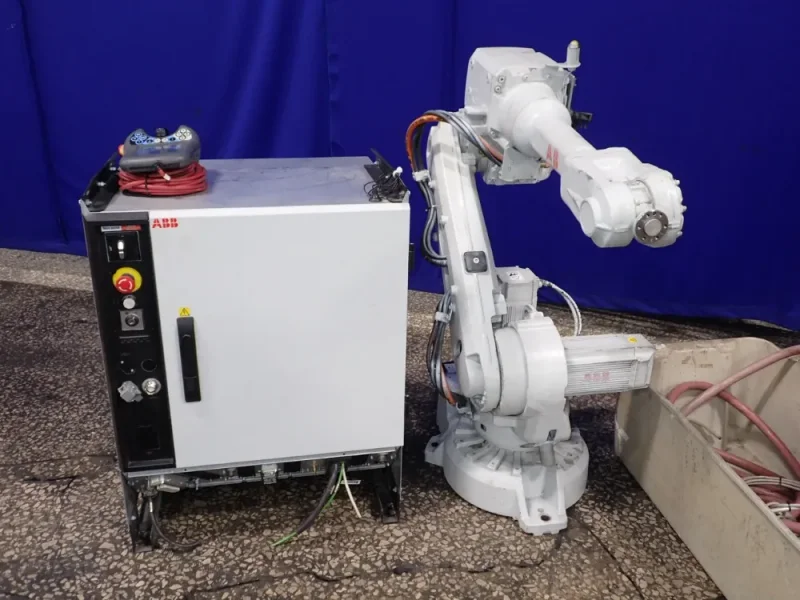 ABB ROBOT  -  IRB 2600