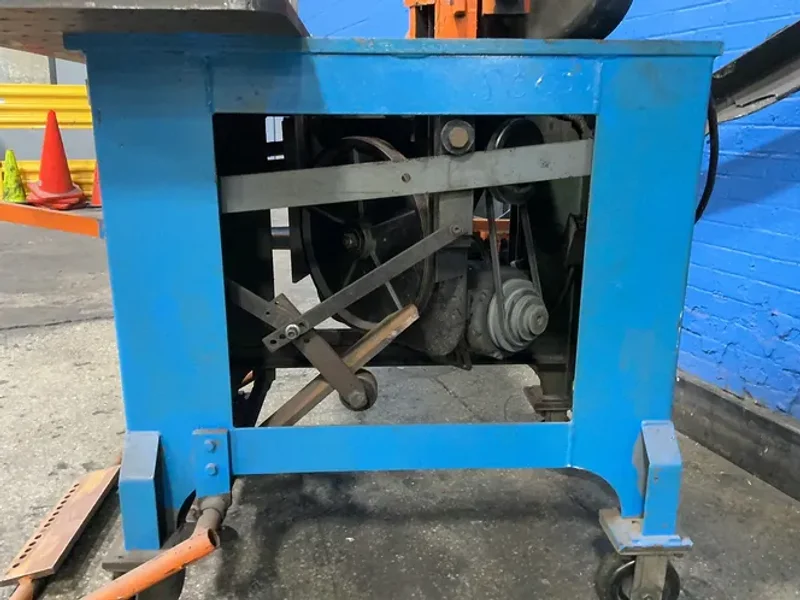 11.5” Vertical Band Saw