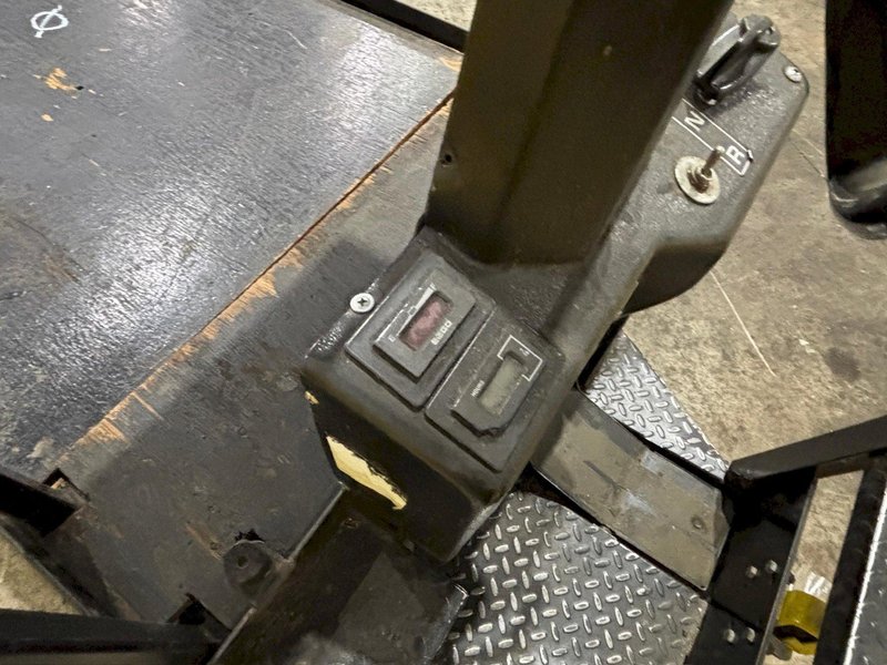 24 VOLT EZ-GO MODEL XI-640 TEXTRON CHASER/TUGGER CART: YOBRO #24643