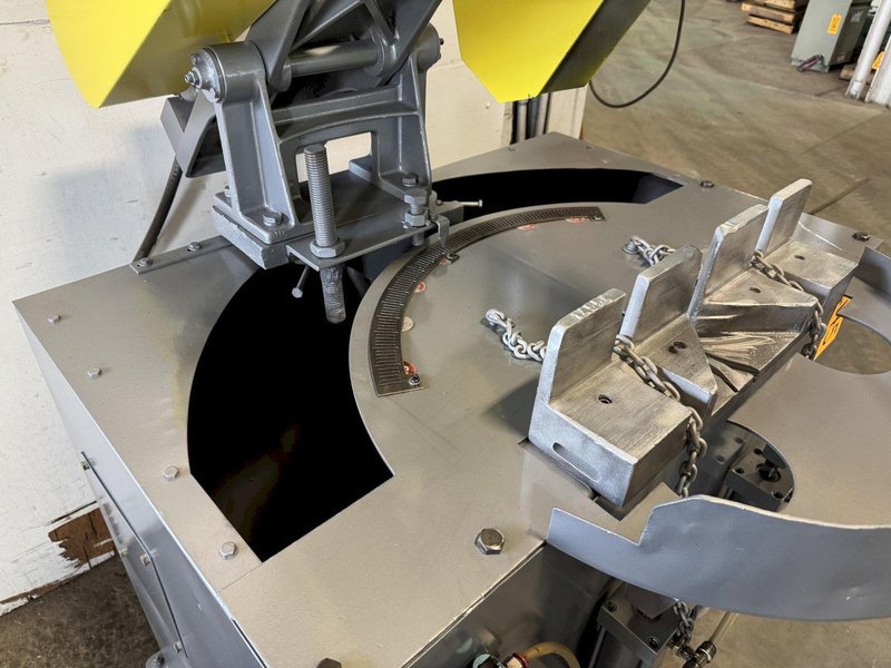 20"/22" Everett Abrasive Saw 20 DM 22, Double Miter, Air Vise, 10 HP