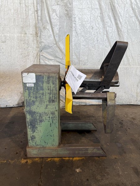 2500 LB X 12&quot; AMERIAN MODEL 60 UNCOILER. STOCK # 0883525