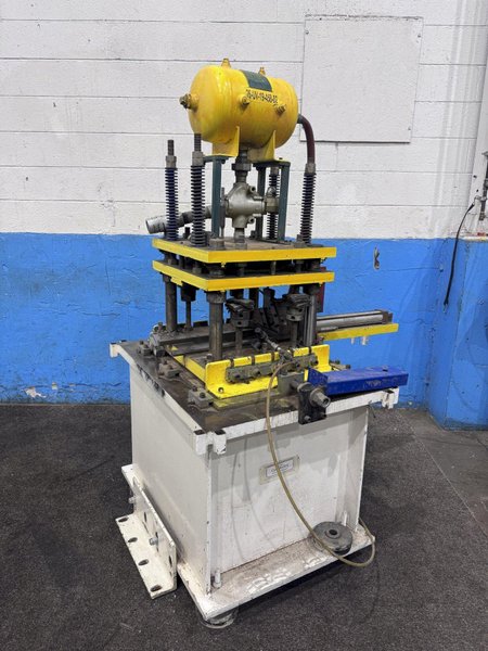 15 TON AIRAM PNEUMATIC 4 POST CUTOFF PRESS: STOCK #79286