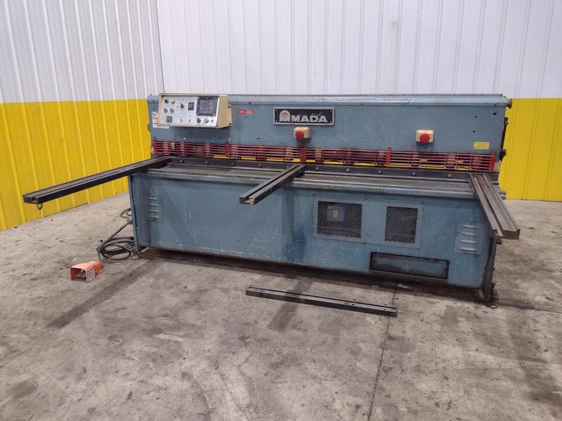8&#039; X 11 GAUGE AMADA MODEL #S-2532 HYDRAULIC POWER SHEAR WITH BACK GAUGE: STOCK #23421