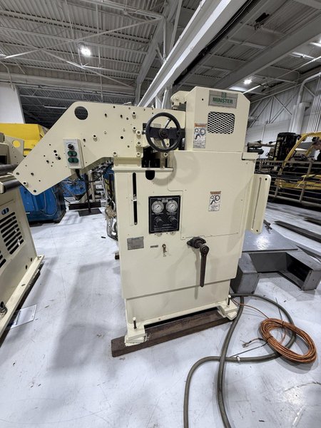 24,000 lbs. x 32&quot; Width Minster Conventional Heavy Duty Servo Coil Feed Line, Model MRH20-38S / MSH30-32-7 / MEF6-32S, Year 2007