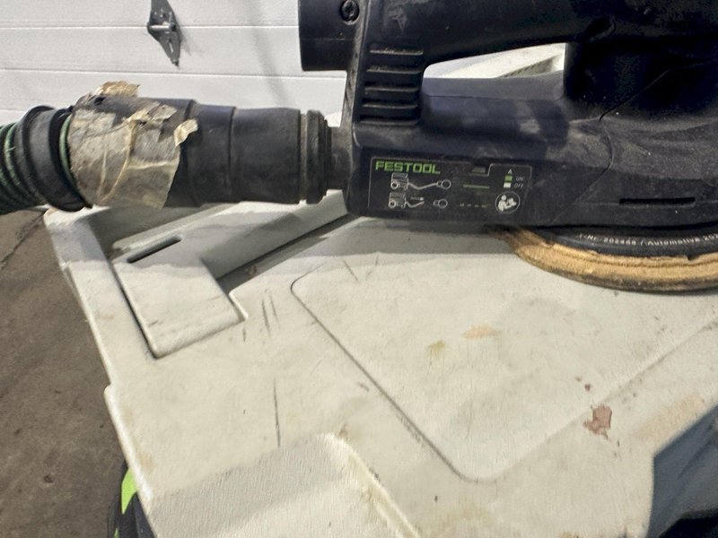 FESTOOL MODEL CT 33 E VACUUM WITH SANDER : STOCK #77443