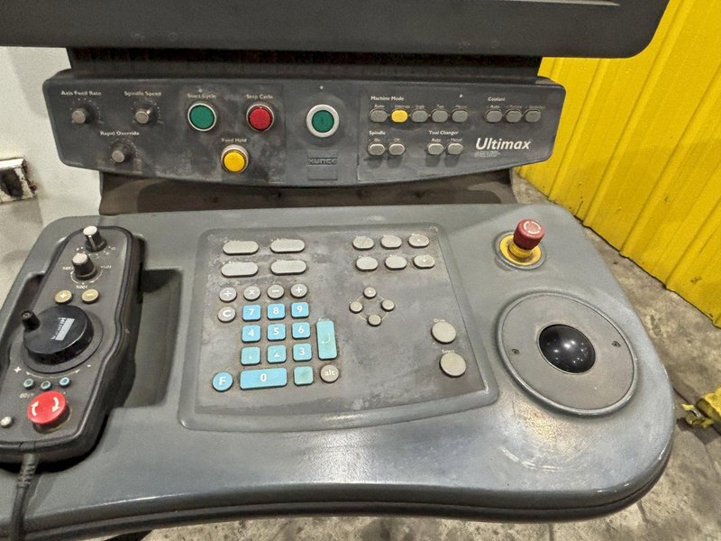 16&quot; X 24&quot; X 20&quot; HURCO MODEL BMC2416/DSM VERTICAL CNC MACHINING CENTER: STOCK #22461