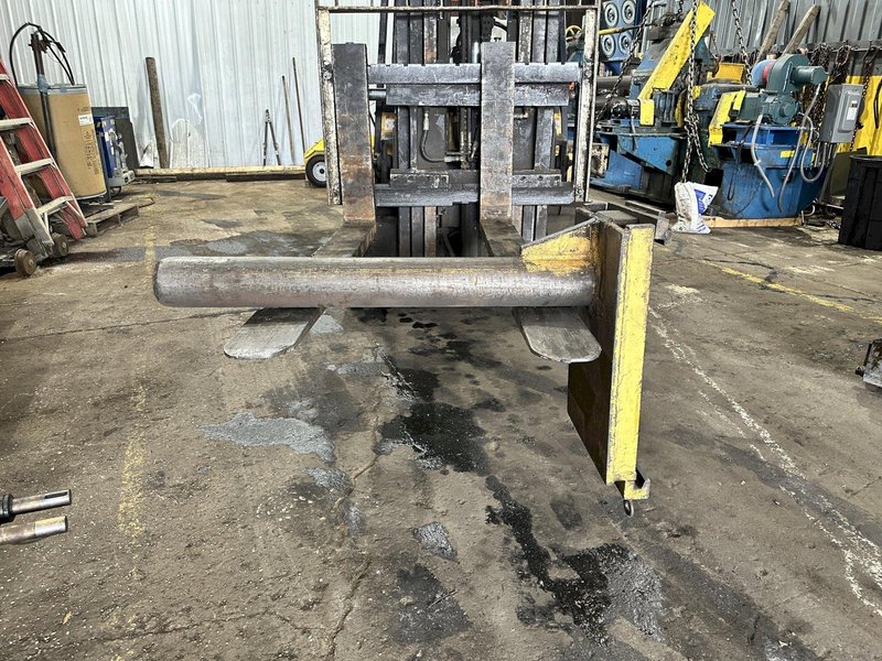FORKLIFT COIL LIFT RAM / STINGER ATTACHMENT: YOBRO #25409