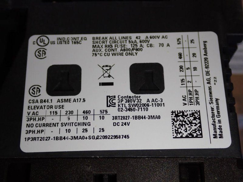 SIEMENS CONTACTOR  -  3RT2027-1BB44-3MA0