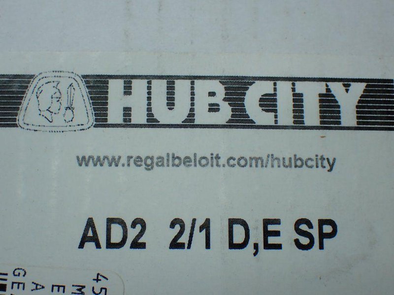 HUB CITY SINGLE-REDUCTION RIGHT-ANGLE BEVEL GEAR DRIVE  -  AD2 2/1 D,E SP