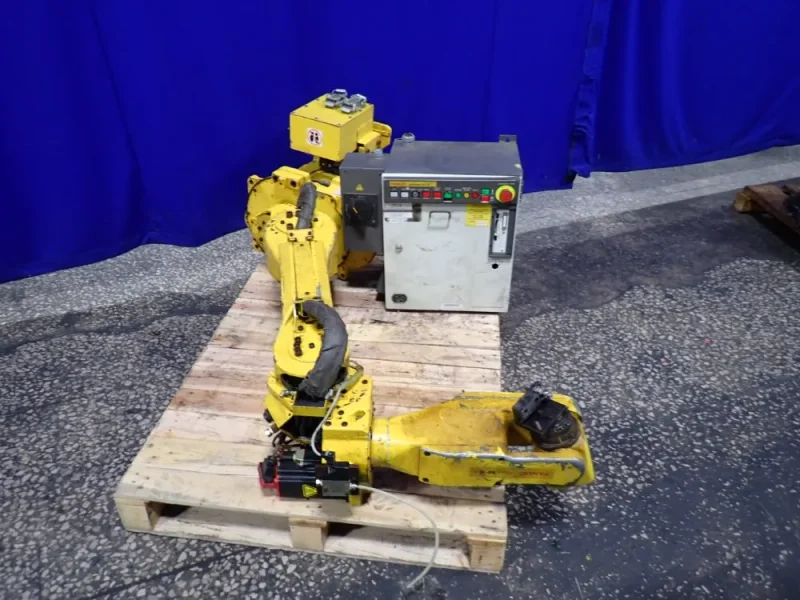 FANUC ROBOT  -  M-6i